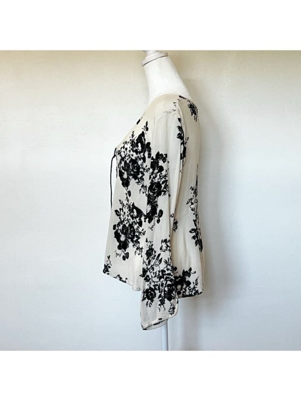Anthropologie Lovestitch Black Cream Floral Top Sz M Boho Coquette Flowy Cotton - Picture 4 of 14